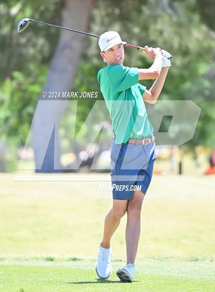 Thumbnail 3 in AIA Division III State Championship photogallery.