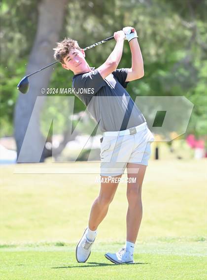 Thumbnail 2 in AIA Division III State Championship photogallery.