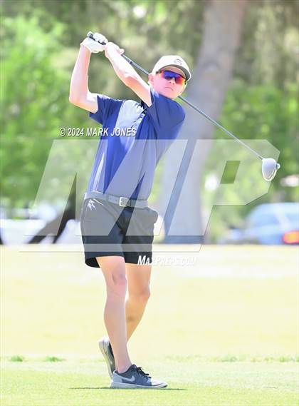 Thumbnail 2 in AIA Division III State Championship photogallery.