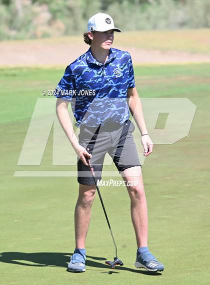 Thumbnail 1 in AIA Division III State Championship photogallery.