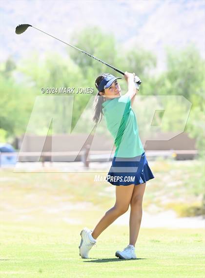 Thumbnail 3 in AIA Division III State Championship photogallery.
