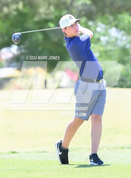 Thumbnail 1 in AIA Division III State Championship photogallery.