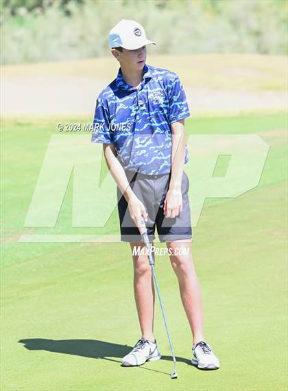 Thumbnail 1 in AIA Division III State Championship photogallery.