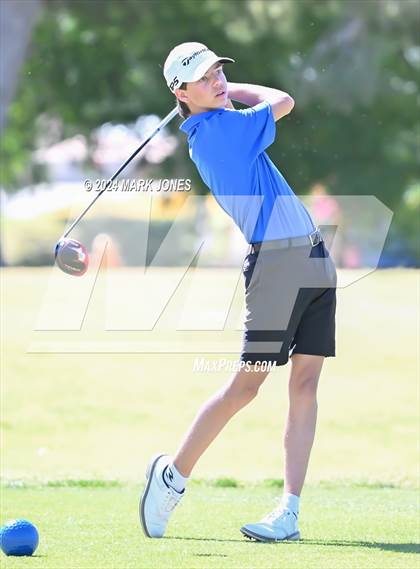 Thumbnail 1 in AIA Division III State Championship photogallery.