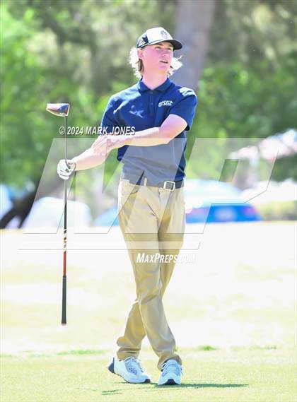 Thumbnail 2 in AIA Division III State Championship photogallery.