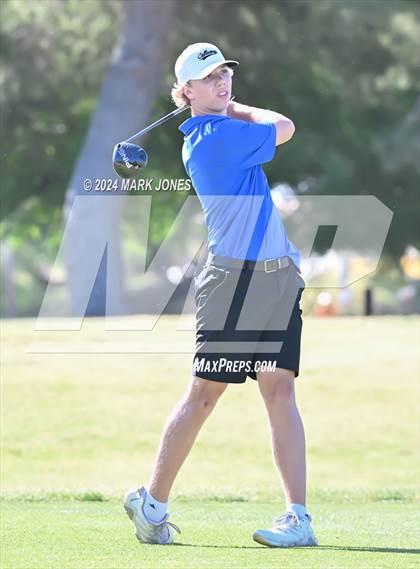 Thumbnail 3 in AIA Division III State Championship photogallery.