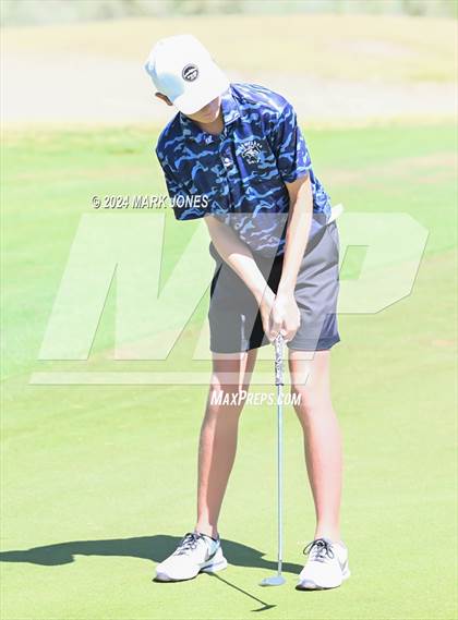 Thumbnail 3 in AIA Division III State Championship photogallery.