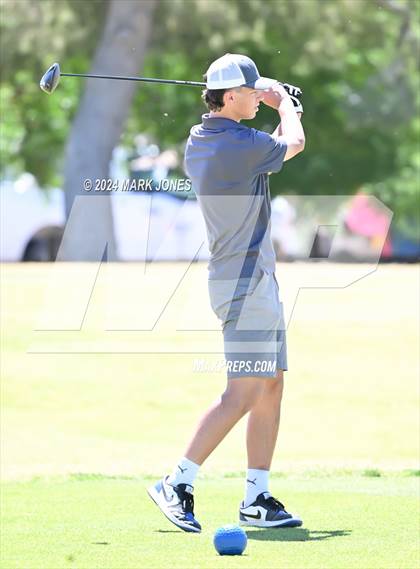 Thumbnail 3 in AIA Division III State Championship photogallery.