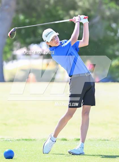 Thumbnail 1 in AIA Division III State Championship photogallery.
