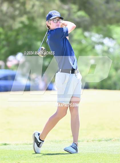 Thumbnail 2 in AIA Division III State Championship photogallery.