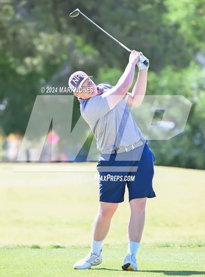 Thumbnail 2 in AIA Division III State Championship photogallery.