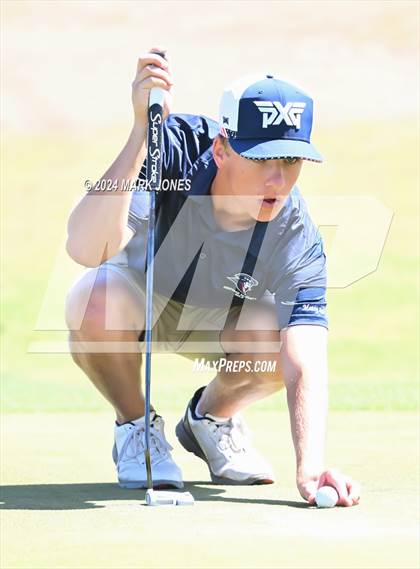 Thumbnail 1 in AIA Division III State Championship photogallery.
