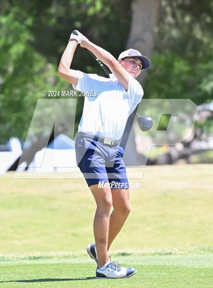 Thumbnail 2 in AIA Division III State Championship photogallery.
