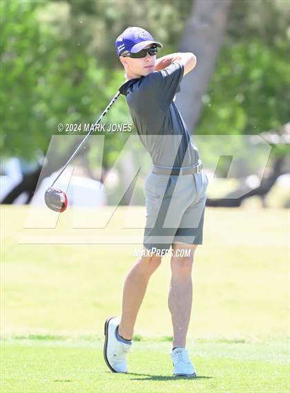 Thumbnail 2 in AIA Division III State Championship photogallery.