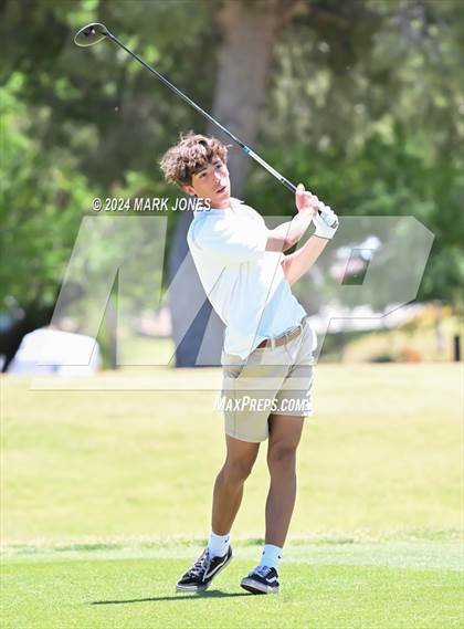 Thumbnail 3 in AIA Division III State Championship photogallery.