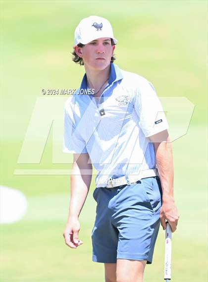 Thumbnail 2 in AIA Division III State Championship photogallery.