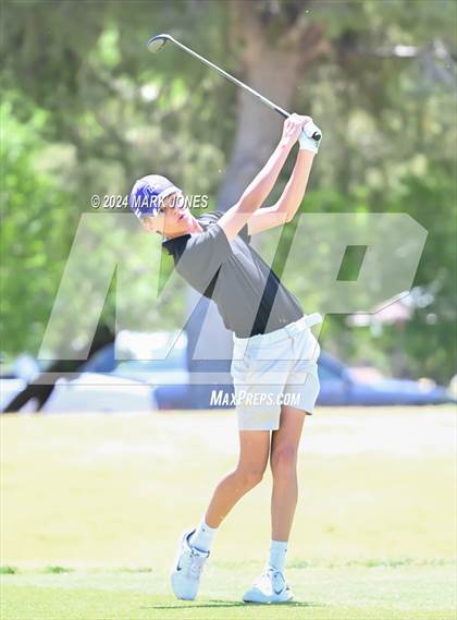 Thumbnail 1 in AIA Division III State Championship photogallery.