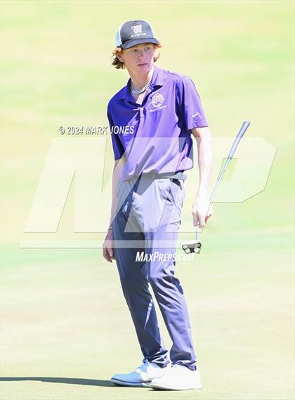 Thumbnail 3 in AIA Division III State Championship photogallery.