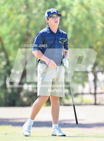 Thumbnail 3 in AIA Division III State Championship photogallery.