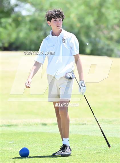 Thumbnail 2 in AIA Division III State Championship photogallery.