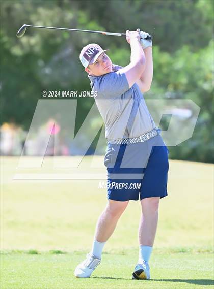 Thumbnail 3 in AIA Division III State Championship photogallery.