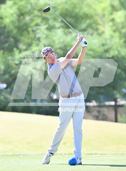 Thumbnail 2 in AIA Division III State Championship photogallery.
