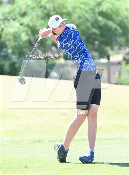 Thumbnail 3 in AIA Division III State Championship photogallery.