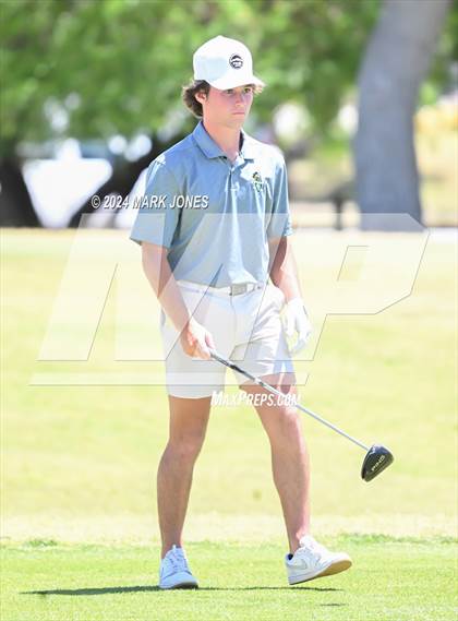 Thumbnail 2 in AIA Division III State Championship photogallery.