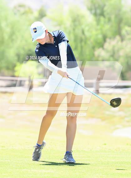 Thumbnail 2 in AIA Division III State Championship photogallery.