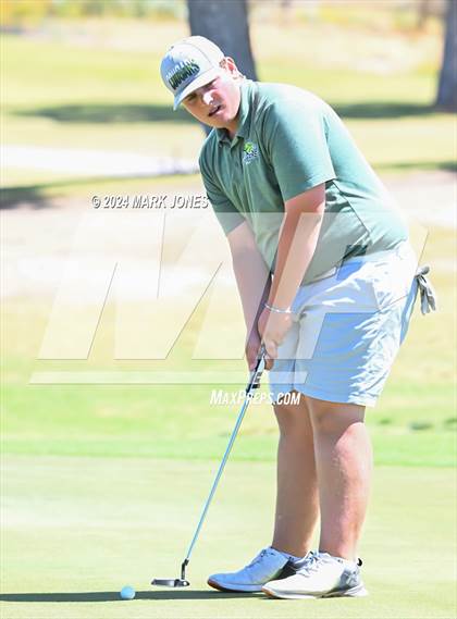 Thumbnail 2 in AIA Division III State Championship photogallery.