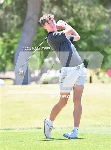 Thumbnail 3 in AIA Division III State Championship photogallery.