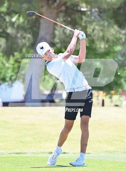 Thumbnail 3 in AIA Division III State Championship photogallery.
