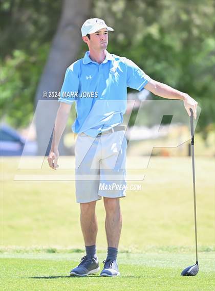 Thumbnail 3 in AIA Division III State Championship photogallery.