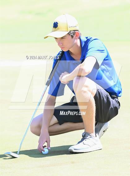 Thumbnail 2 in AIA Division III State Championship photogallery.