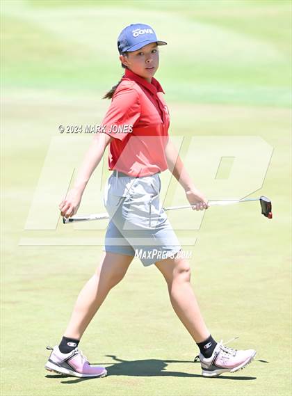 Thumbnail 1 in AIA Division III State Championship photogallery.