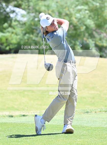 Thumbnail 1 in AIA Division III State Championship photogallery.