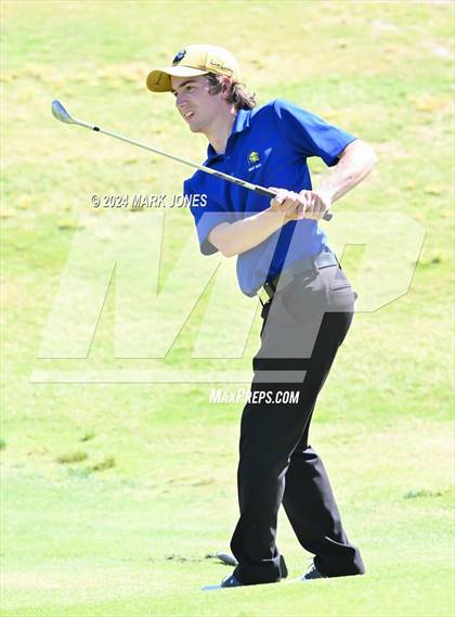 Thumbnail 1 in AIA Division III State Championship photogallery.