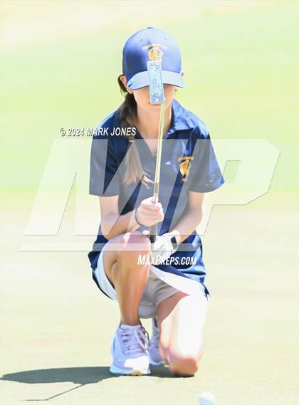 Thumbnail 2 in AIA Division III State Championship photogallery.