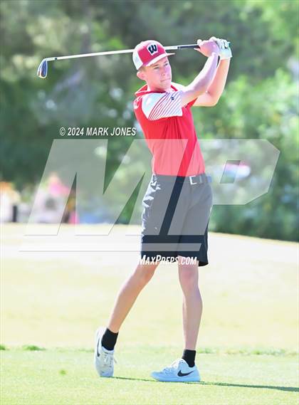 Thumbnail 2 in AIA Division III State Championship photogallery.