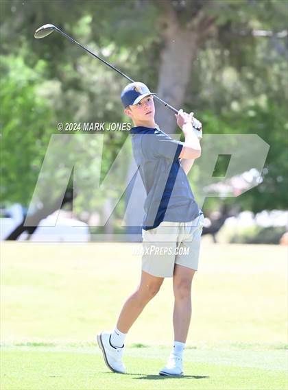 Thumbnail 2 in AIA Division III State Championship photogallery.