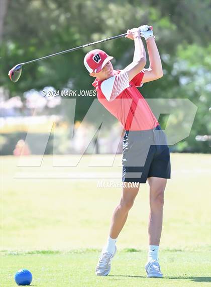 Thumbnail 3 in AIA Division III State Championship photogallery.