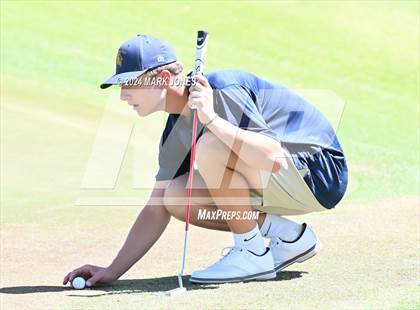 Thumbnail 1 in AIA Division III State Championship photogallery.