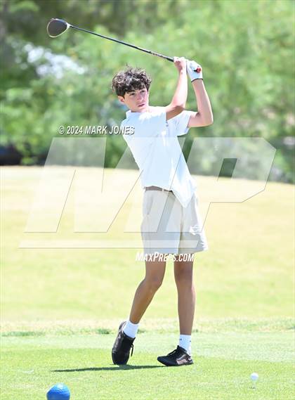 Thumbnail 3 in AIA Division III State Championship photogallery.