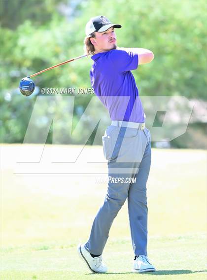 Thumbnail 2 in AIA Division III State Championship photogallery.