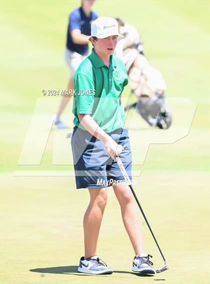 Thumbnail 1 in AIA Division III State Championship photogallery.