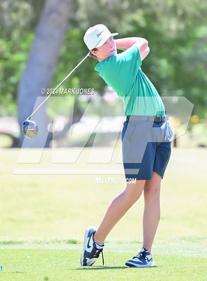 Thumbnail 1 in AIA Division III State Championship photogallery.