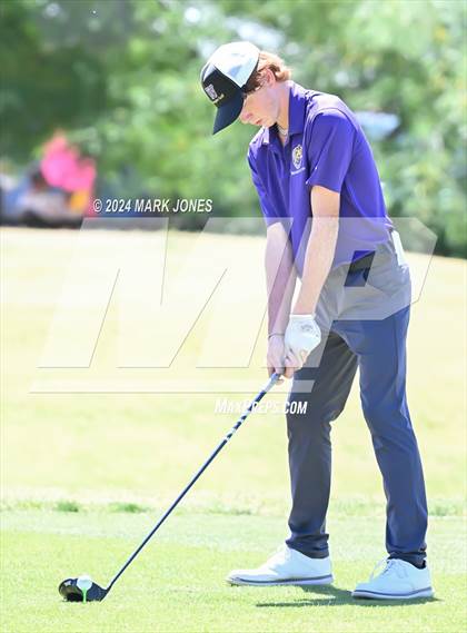 Thumbnail 3 in AIA Division III State Championship photogallery.