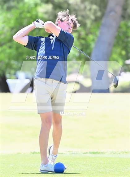 Thumbnail 3 in AIA Division III State Championship photogallery.