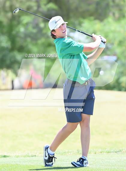 Thumbnail 3 in AIA Division III State Championship photogallery.