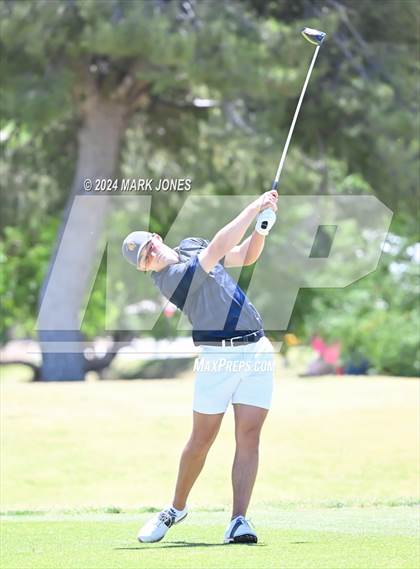 Thumbnail 2 in AIA Division III State Championship photogallery.
